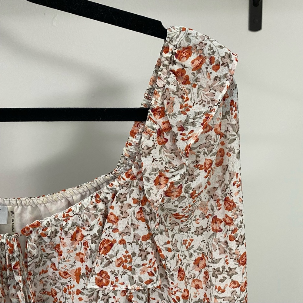 ⭐️ 2/$30 ⭐️ Floral Ruffle Smocked Waist Blouse - Picture 5 of 7